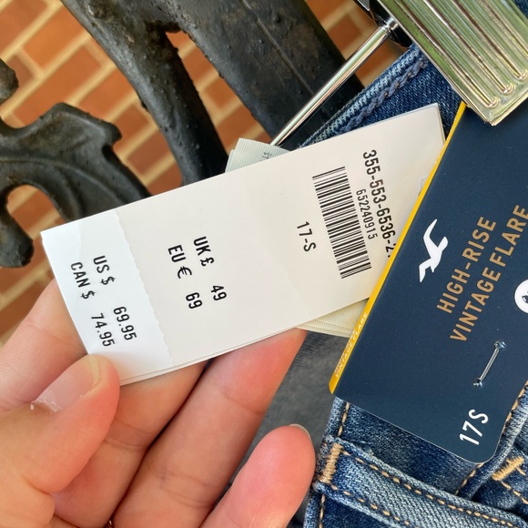 Hollister patchwork flare jeans 17 short NWT❤️❤️😊 - Picture 4 of 4